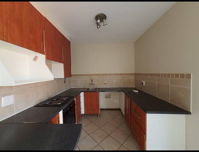 2 BEDROOM APARTMENT FOR SALE IN NOORDWYK